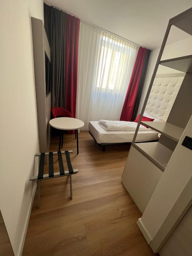 Hotel Centrale Hotel Riva del Garda