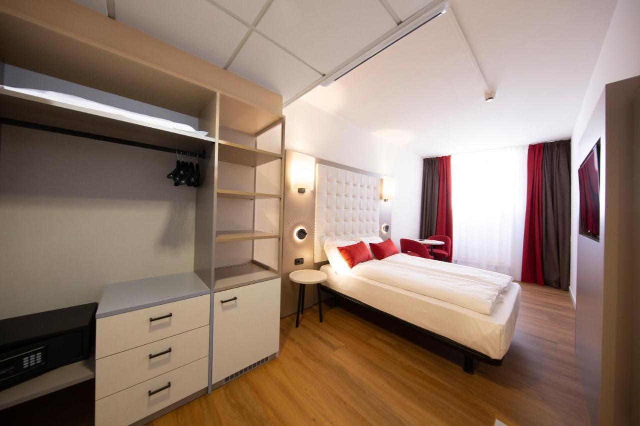 Hotel Centrale Hotel Riva del Garda