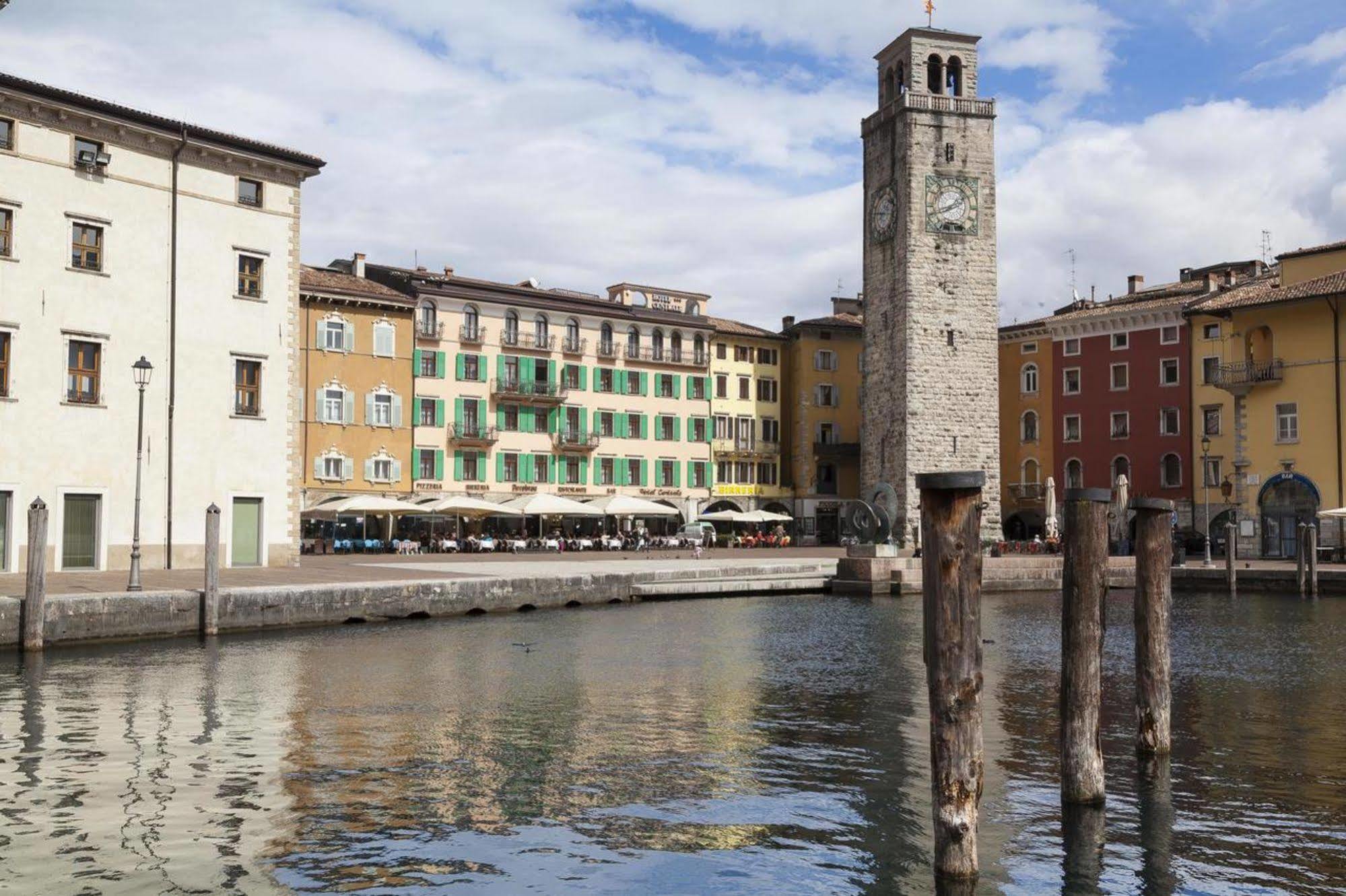 Hotel Centrale Riva del Garda